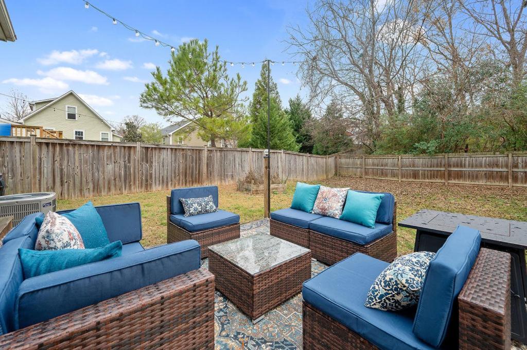 New Victorian Theme, 3Br, Lrg Backyard Close To Pnc Arena, Downtown, And Rdu Airport Raleigh Exteriör bild